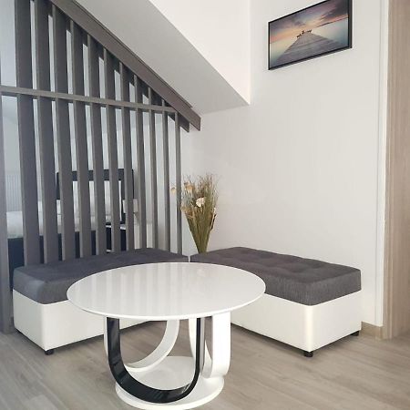 Apartmani Brigita Korenica Eksteriør billede