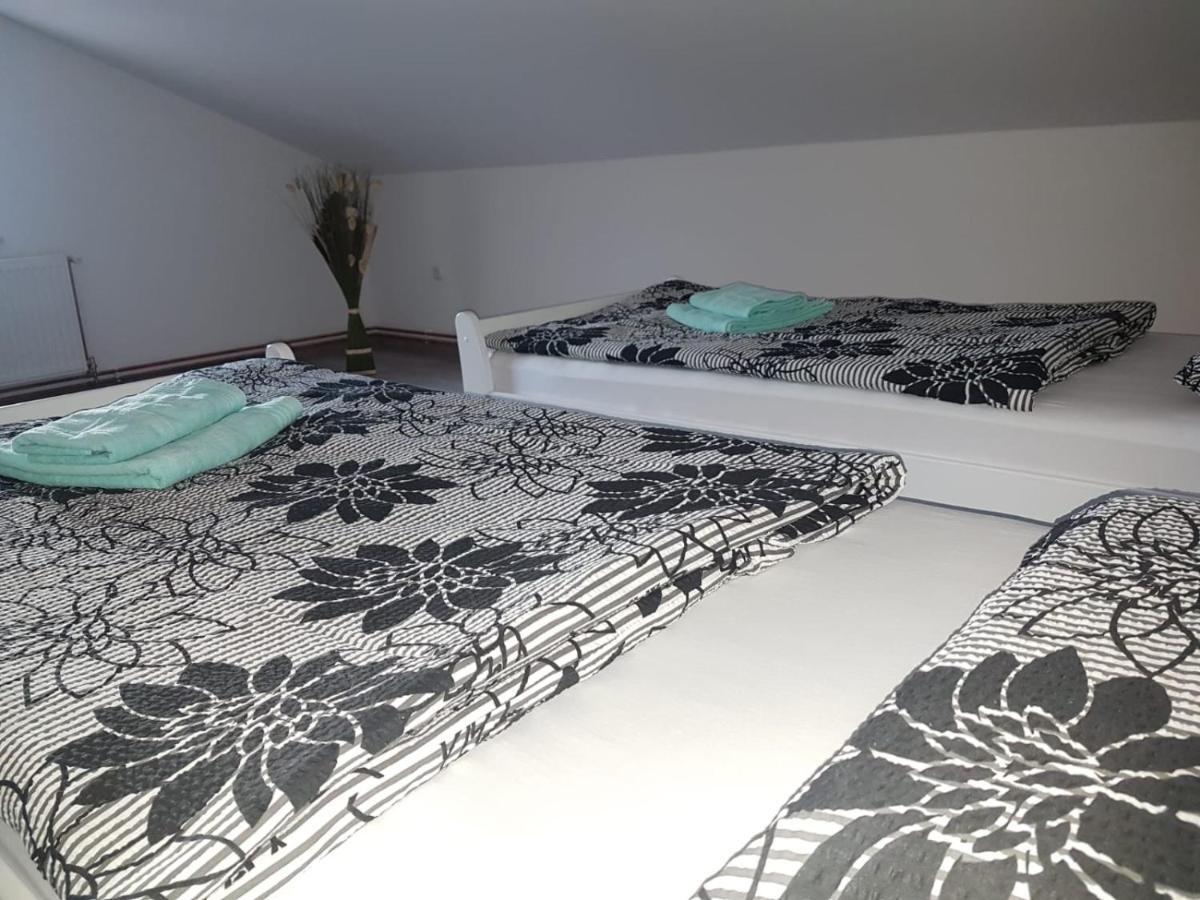 Apartmani Brigita Korenica Eksteriør billede