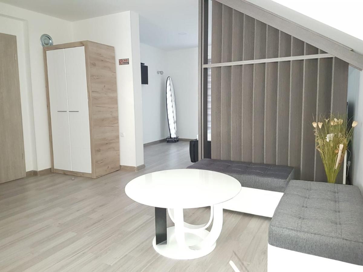Apartmani Brigita Korenica Eksteriør billede
